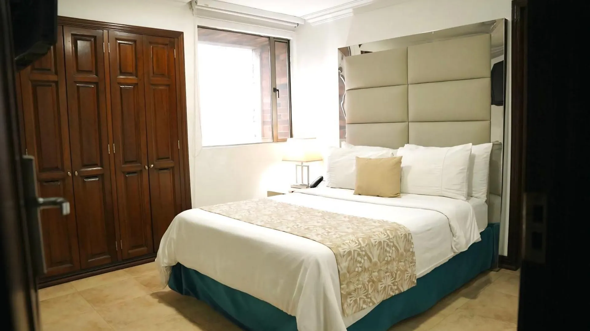 Hotel Windsor Barranquilla contacts